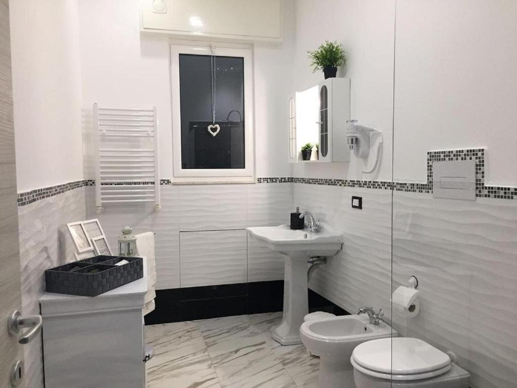 La Casa Di Nonna Emma - Affittacamere Palermo Bagian luar foto